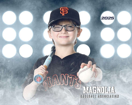 7U_Giants_Isabell_Levi_MAG10430_LIT