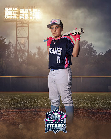 11U_PHILLIPS_AYDEN_CAM14753_FIELDLIGHTS