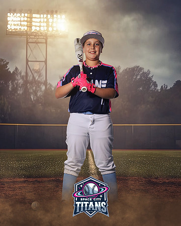 11U_PHILLIPS_AYDEN_CAM14749_FIELDLIGHTS