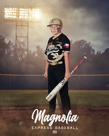 12U_Baack_Grayson_MAG27644_FIELDLIGHTS