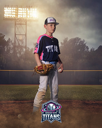 11U_HICKS_NATHAN_CAM14801_FIELDLIGHTS