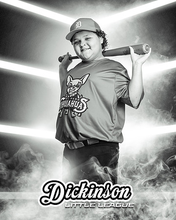 BW_MINORS_CHIHUAHUAS_MARTINEZ_Charles_Diaz_DLL29175_CORNERED_