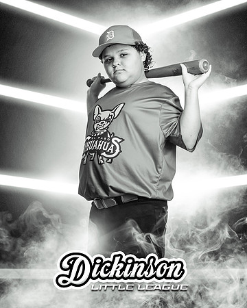 BW_MINORS_CHIHUAHUAS_MARTINEZ_Charles_Diaz_DLL29176_CORNERED_