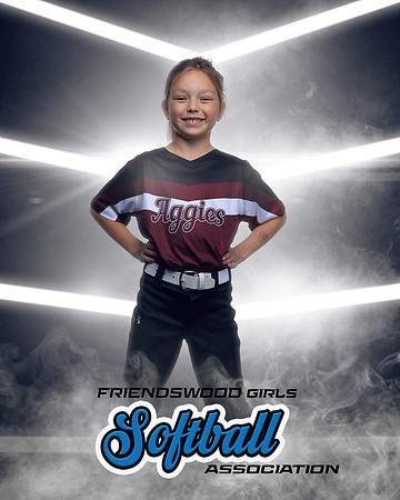 6U_AGGIES_Earnshaw_Madelyn_DLL29856_CORNERED_