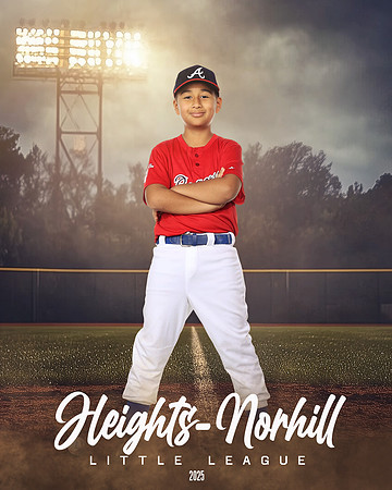 MINORS_BRAVES_Hernandez_Esteban_HN011221_FIELDLIGHTS