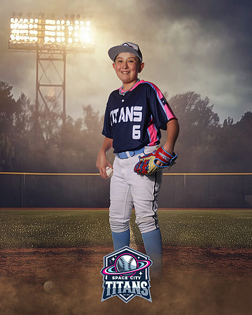 11U_DELEON_ACE_CAM14788_FIELDLIGHTS