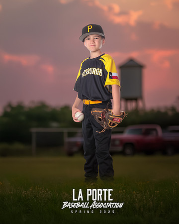 8U_Pinto_Pirates_Cook_Cameron_LP024120_TRUCK