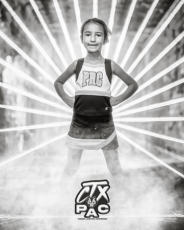6UCHEER_Delgado_Ayla_SF_21192_LAZER_bw