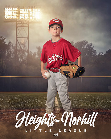 PW_REDS_Garcia_Oliver_HN021627_FIELDLIGHTS