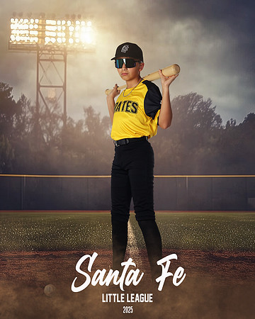 INT_PIRATES_Tinney_Luke_SF111478_FIELDLIGHTS