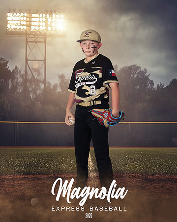12U_Baack_Grayson_MAG27647_FIELDLIGHTS