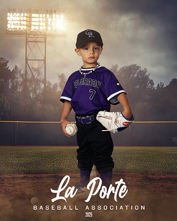 4U_Foal_Rockies_Hernandez_Levi_LP010234_FIELDLIGHTS