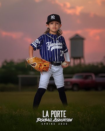 6U_Shetland_Yankees_Garza_Damien_LP012112_TRUCK