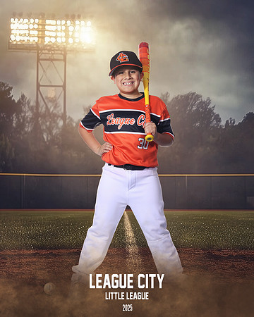 AA.Page.Giants_Strawn_Kyle_IMG_1242_FIELDLIGHTS
