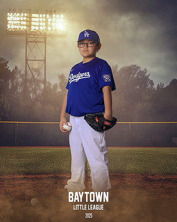 M1_Dodgers_Molina_Aaron_BAY29033_FIELDLIGHTS