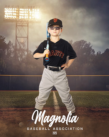 7U_Giants_Isabell_Levi_MAG10422_FIELD LIGHTS_