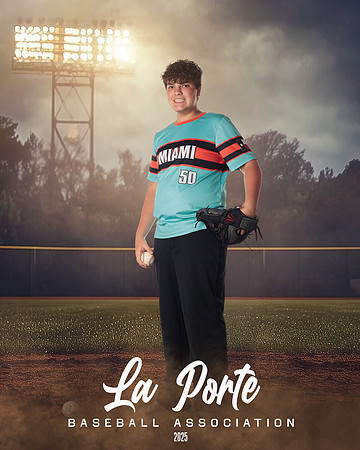14U_Pony_Miami_Webb_Gavin_LP024438_FIELDLIGHTS