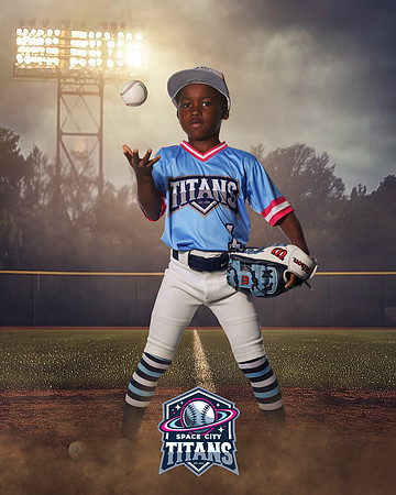 8U_Thomas_Jaxon_CAM14670_FIELDLIGHTS