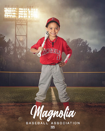8U_Angels_Lozano_Ethan_MAG24739_FIELD LIGHTS_