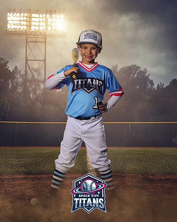 8U_Ilieski_Ashton_CAM14680_FIELDLIGHTS