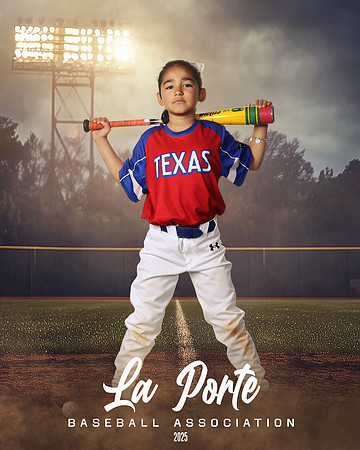 8U_Pinto_Rangers_Sanchez_Khloe_LP011359_FIELDLIGHTS