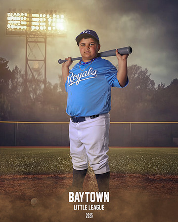 M2_ Royals_Mora_Levi_BAY28729_FIELDLIGHTS