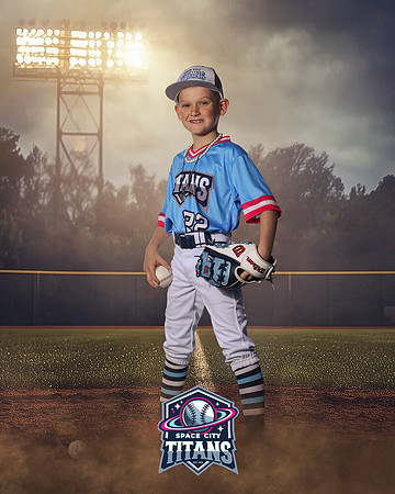 8U_Shields_Jaxon_CAM14660_FIELDLIGHTS