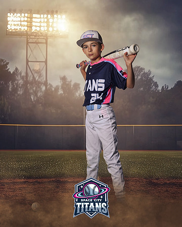 11U_POLERSTOCK_LUKE_CAM14817_FIELDLIGHTS