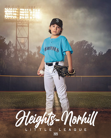 MAJORS_MARINERS_Willoughby_Shane_HN022165_FIELDLIGHTS