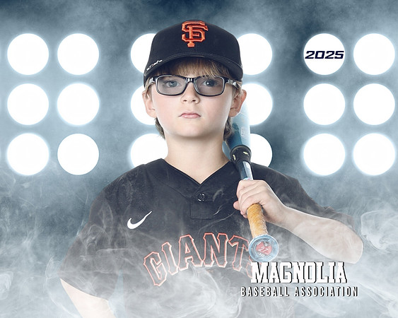7U_Giants_Isabell_Levi_MAG10426_LIT