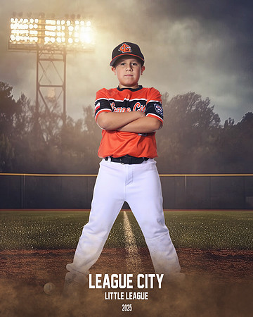 AA.Page.Giants_Strawn_Kyle_IMG_1239_FIELDLIGHTS