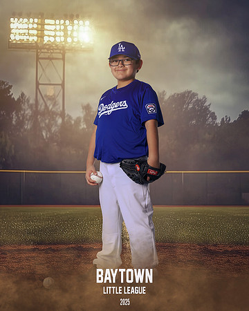 M1_Dodgers_Molina_Aaron_BAY29032_FIELDLIGHTS