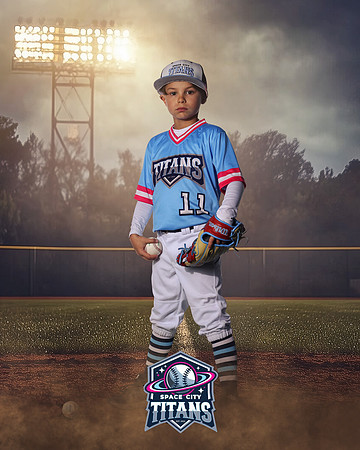 8U_Ilieski_Ashton_CAM14685_FIELDLIGHTS