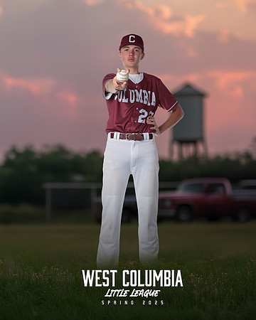 SENIOR MAROON_Hanzik_Truitt_IMGL7488_TRUCKS_