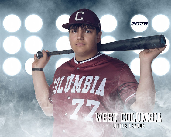 SENIOR MAROON_Henry_Regan_IMGL7478_LIT_