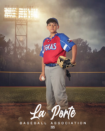 10U_Mustang_Rangers_Becerra_Xavier_LP022572_FIELDLIGHTS