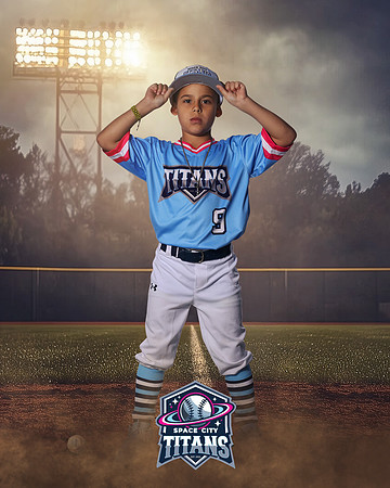 8U_Heacock_Leo_CAM14743_FIELDLIGHTS