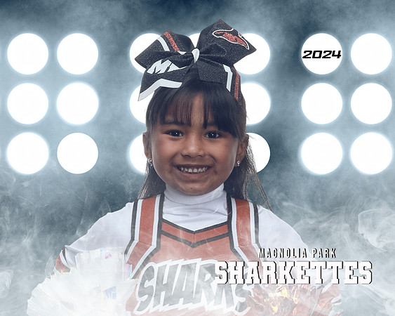 MASCOT_Garza_Raelynn_IMGL0391_LITCHEER_