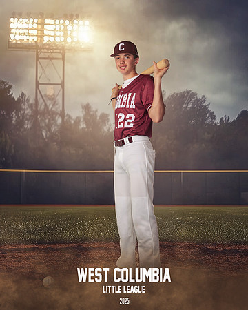 SENIOR MAROON_Hanzik_Truitt_IMGL7487_FIELD LIGHTS_