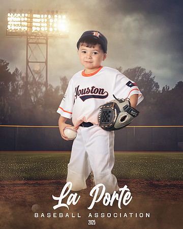 4U_Foal_Astros_Bennett_Colton_LP022700_FIELDLIGHTS