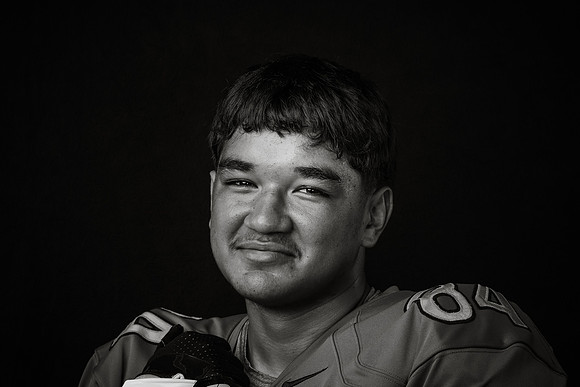 JRVARSITY_KAMAULI ODEN_BRODY_143A9984bw