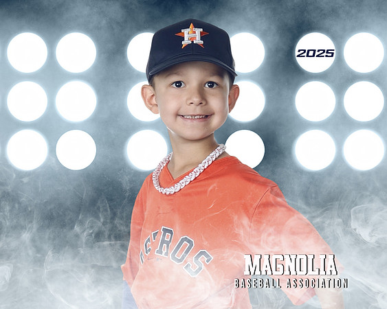 7U_Astros_Ibarra_Hayes_MAG10178_LIT