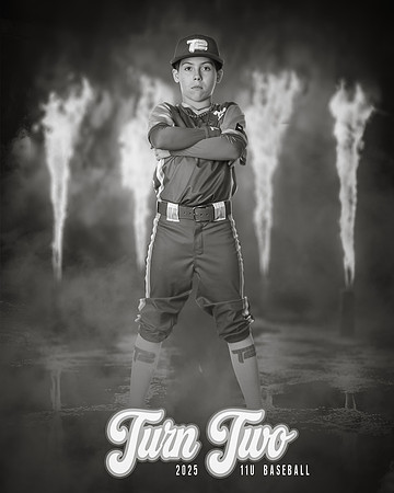 TURN 2_FLOYD_Levi_143A9569_FIREbw