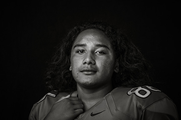 JRVARSITY_UITU_ANTONIO_143A9992bw