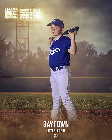 M1_Dodgers_Garmon_Wyatt_BAY29052_FIELDLIGHTS