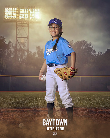 M1_Royals_Castillo_Ariana_BAY28942_FIELDLIGHTS