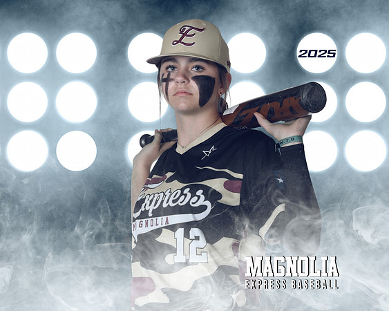 12U_McMillian_Ryleigh_MAG27654_LIT