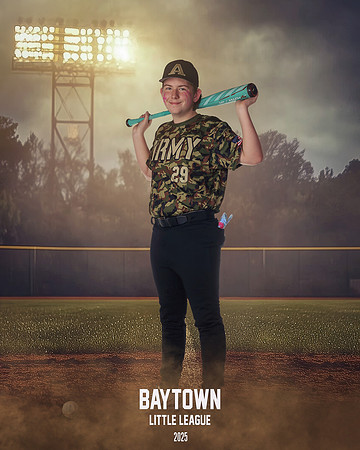 JR_ARMY_Mcmorrow_Cole_BAY14433_FIELDLIGHTS