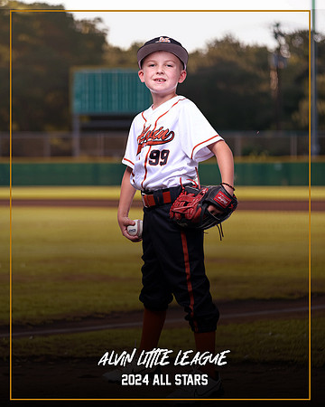 7UAS_Robertson_Cole_143A0808_ONFIELD_