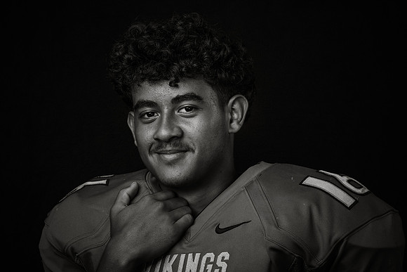 JRVARSITY_HEU-PACHECO_STYCEN_143A9972bw